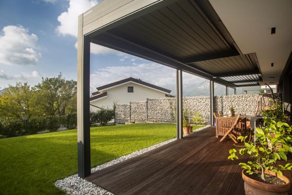 Bioklimatska lamelna pergola Misteral
