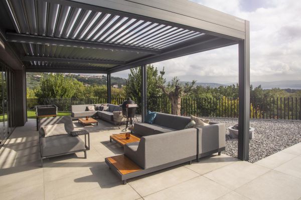 lamelnapergola_pergola_pergole_misteral_pergolamisteral_ambienti_nadstresek_terasa_terase_lamellendach_bioklimatskapergola_pergolaslovenija_misteral_bioklimatischepergola_ziprolo_tenda_ambienti47C3A507B-9840-1640-D045-054F3DD445F4.jpg