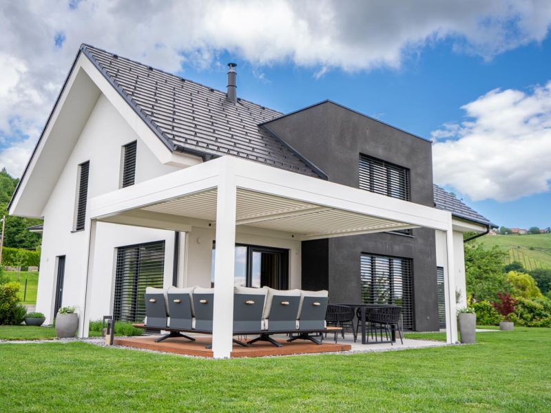 lamelnapergola pergola pergole bioklimatskepergole bioklimatskapergola misteral pergolamisteral terasa sencenje tende ziprolo  a7r6002